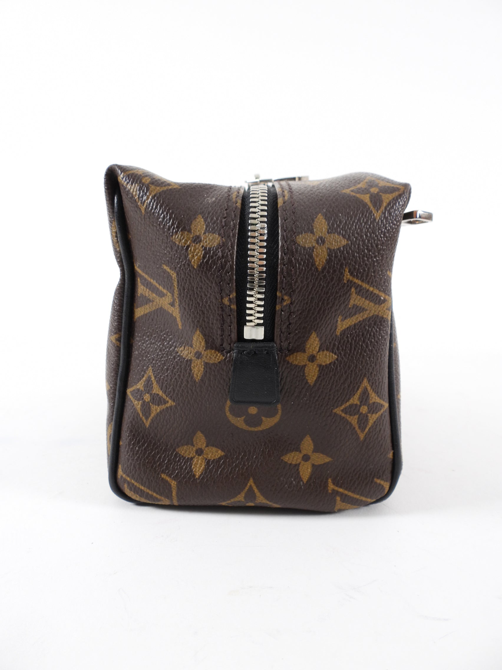 Louis Vuitton Monogram Canvas Toiletry Travel Accessoires Bag