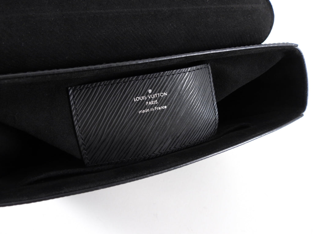 Louis Vuitton Black Epi Twist MM Chain Bag