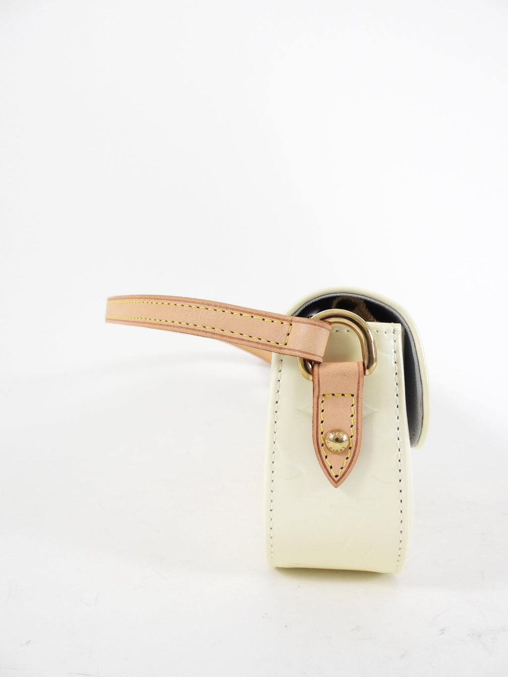 Louis Vuitton Ivory Perle Vernis Malibu Street Baguette Shoulder Bag