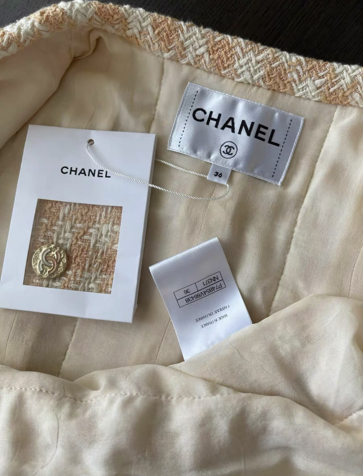 chanel 23s houndstooth light orange plaid jacket size 36