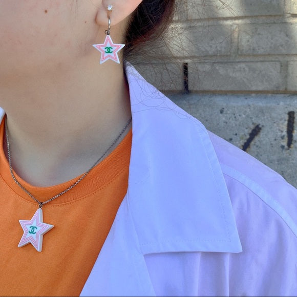 CHANEL VINTAGE two colour star earrings (ND)
