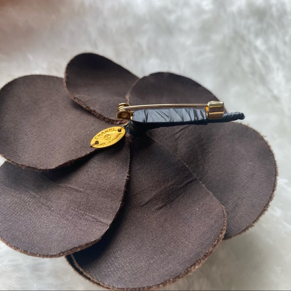 CHANEL Camellia brooch