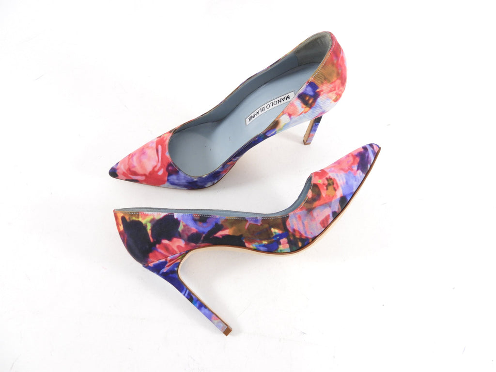 Manolo Blahnik Pink Purple Floral Fabric Pumps - 37