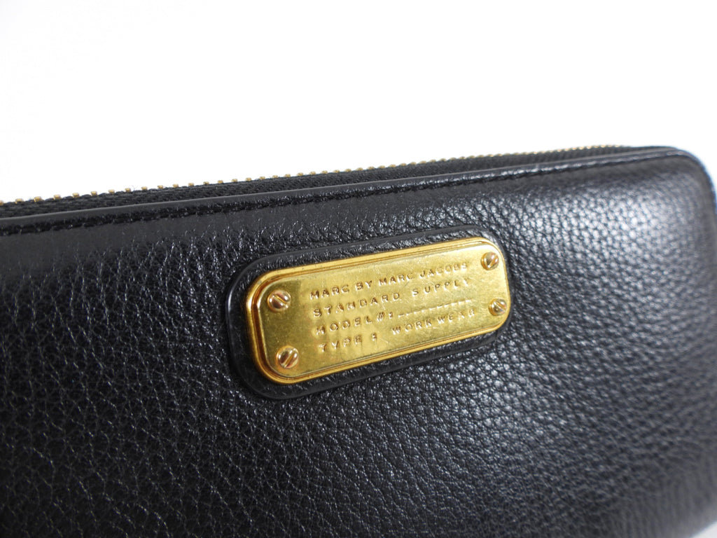 Marc by Marc Jacobs Black Leather Zipper Wallet