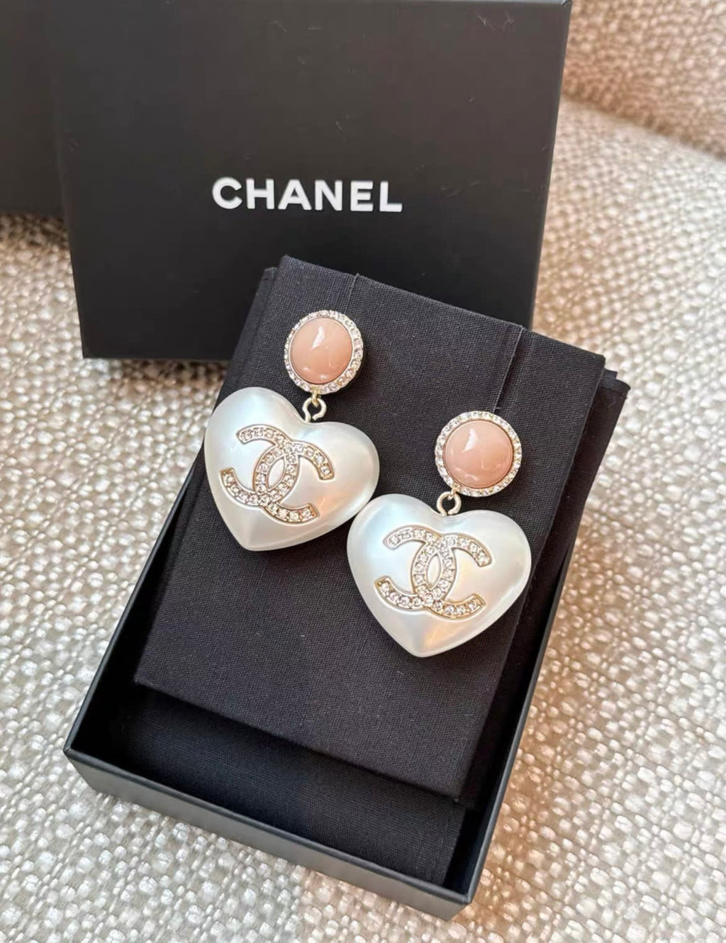Chanel 21B double C bright diamond love earrings large size