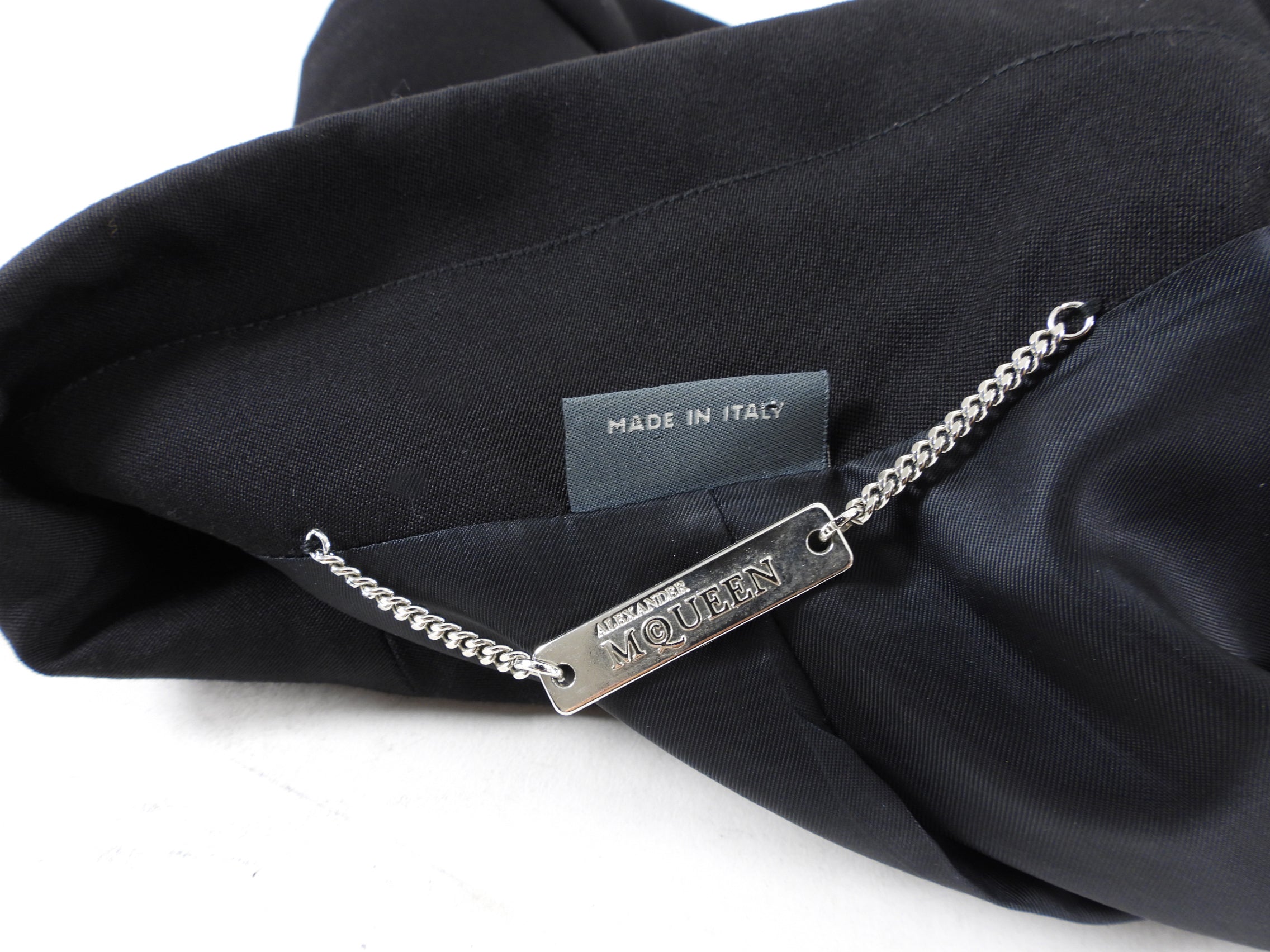 Alexander McQueen Fitted Black Tail Blazer - IT42 / S