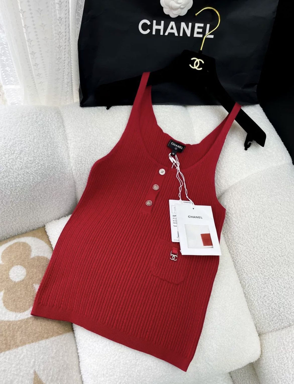 Chanel 22ss red rhinestone knitted top