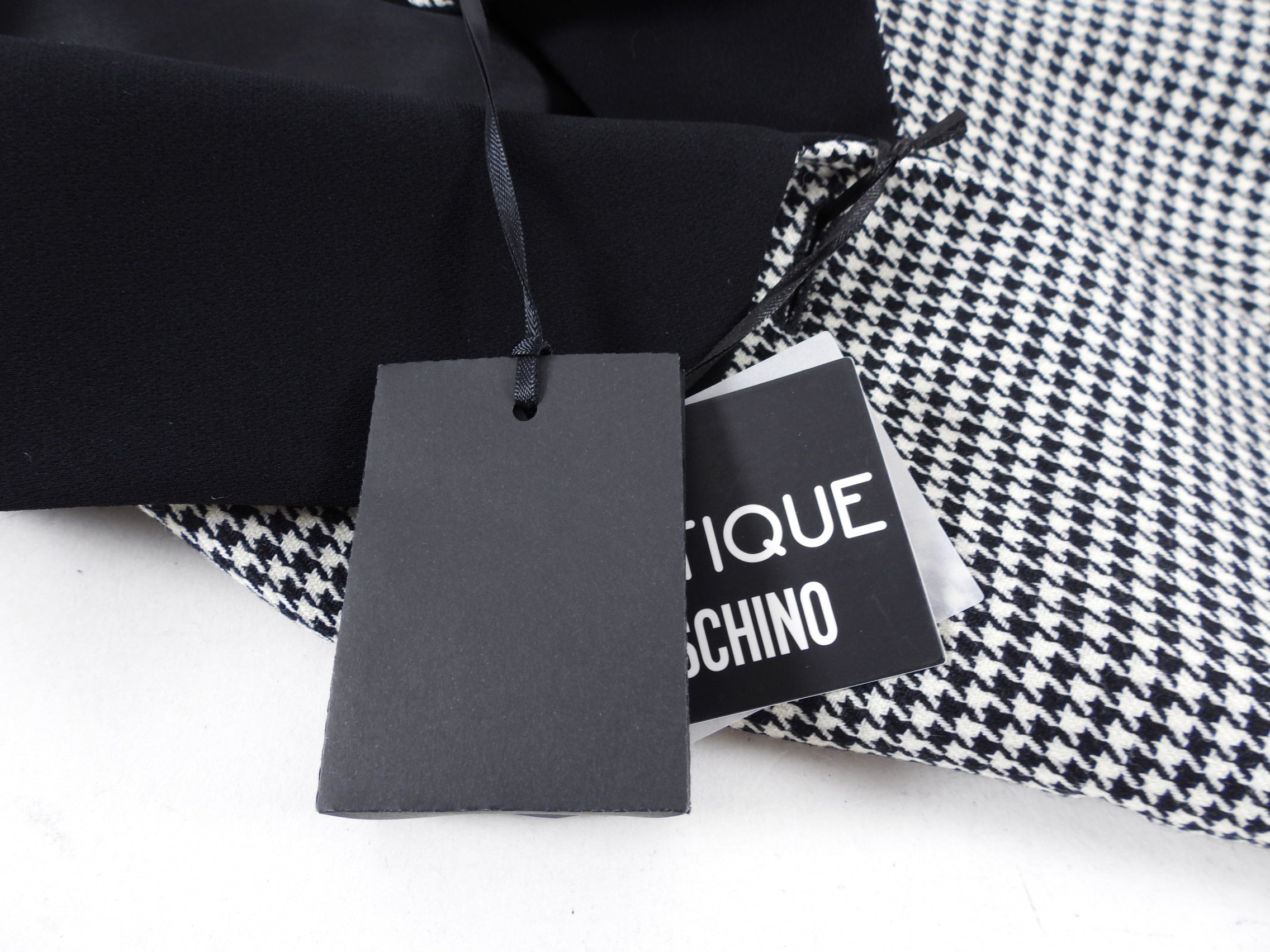 Moschino Boutique Houndstooth Wool Pants Suit - IT40 / USA 4