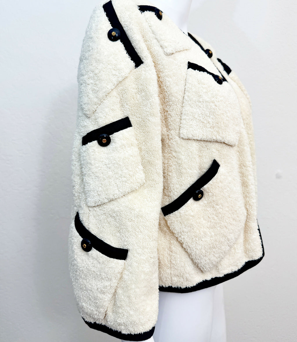 Chanel Vintage 2003 Beige Shearling Pocket on Pocket Jacket