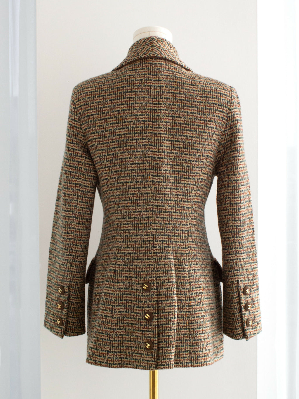 Chanel Vintage F/W 1992 English Tweed Suede Brown CC Gold Runway Jacket