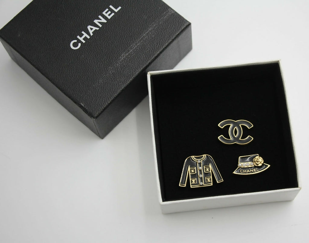 Chanel Vintage 02A Enamel Three-piece Hat Clothing CC Brooch