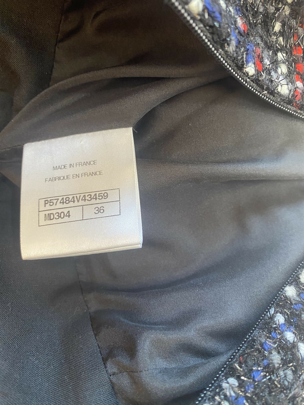 Chanel 17A Paris Cosmopolite Fantasy Tweed Black Red Blue White Shorts FR 36