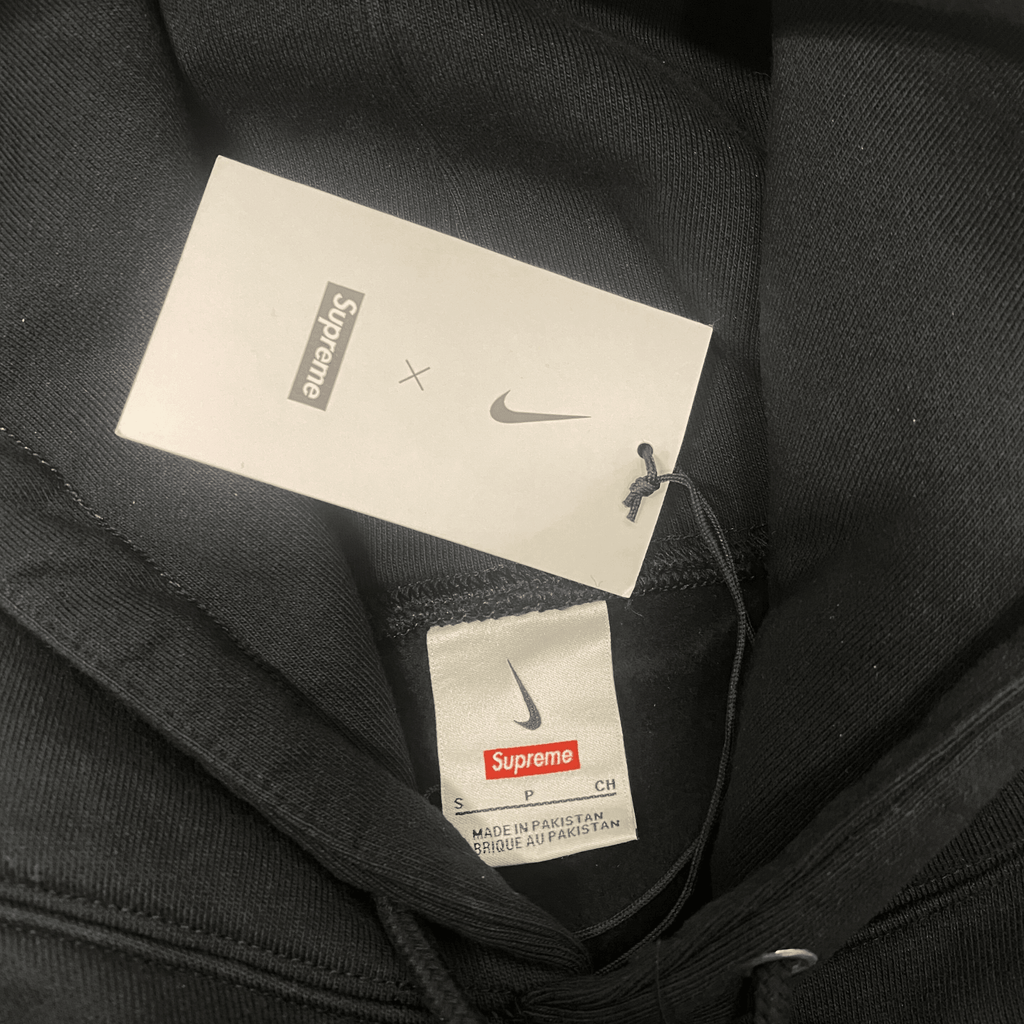 Nike x Supreme Hoodie - Men's S