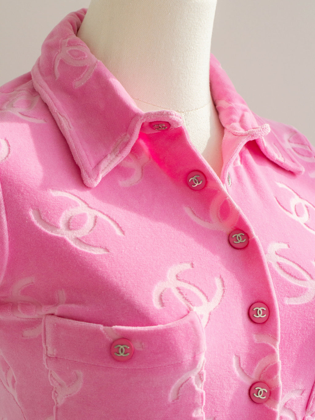 Iconic Chanel Vintage S/S 1996 Pink Velour CC Logo Button 96P Top