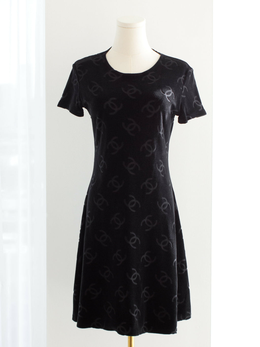 Chanel Vintage S/S1996 Black CC Logo Velour 96P LBD Mini Dress
