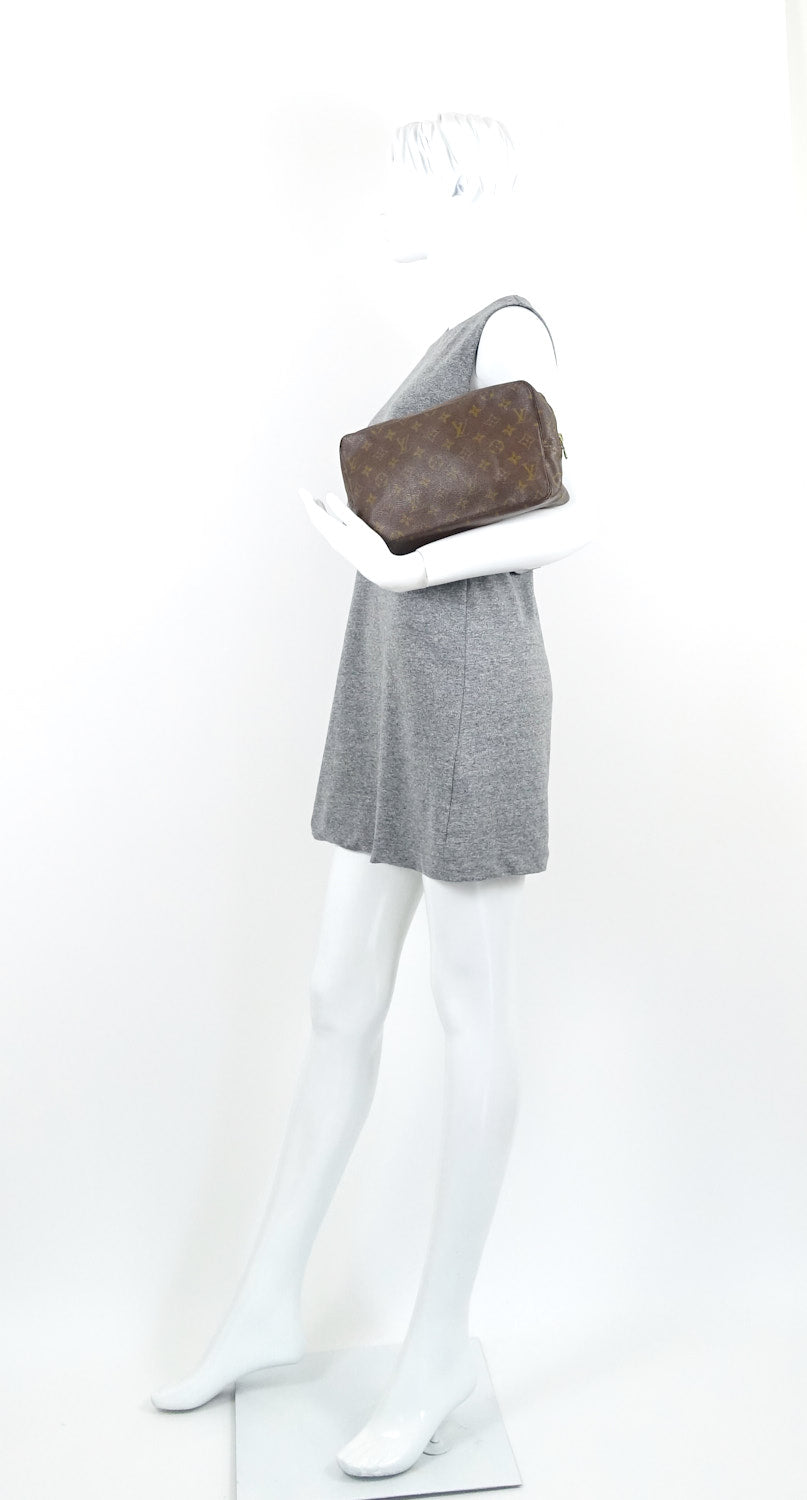 Louis Vuitto Trousse Toilette 28 Monogram Canvas Clutch Bag
