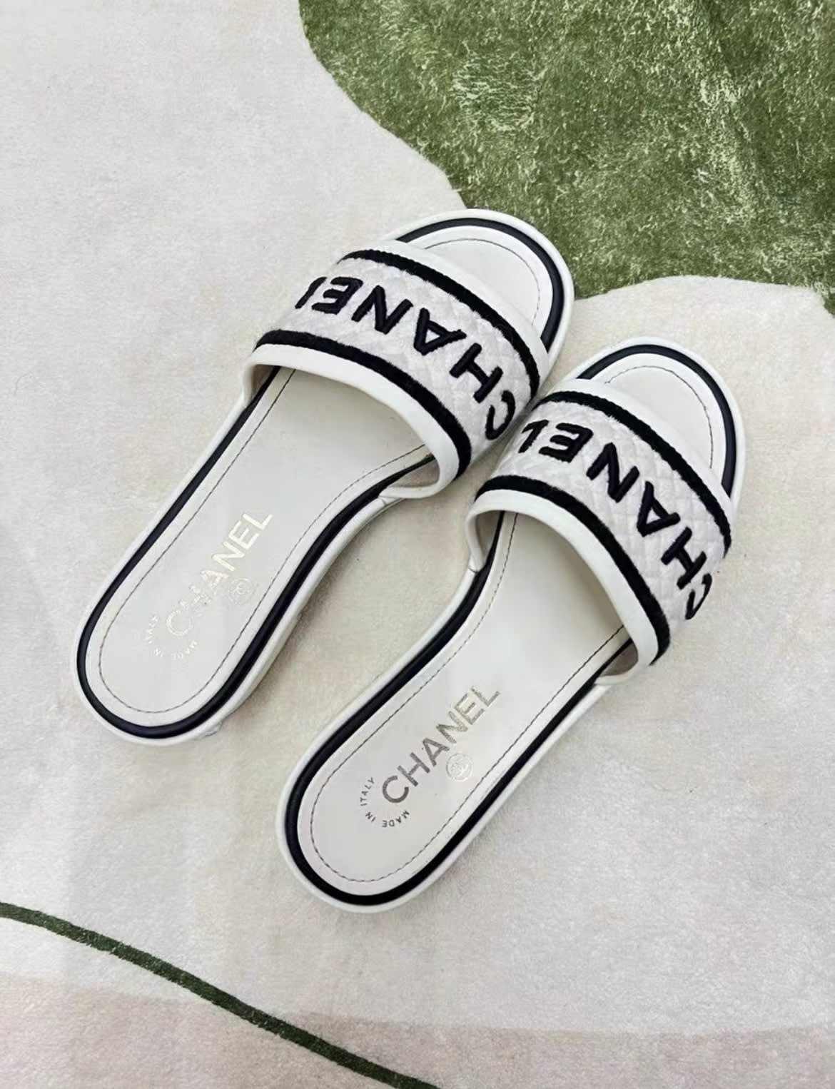Chanel 22ss cloth white slippers 36,5