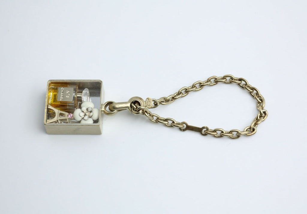 Chanel Vintage 06C Enamel + Metal + Resin White Camellia Handbag Charm Keychain