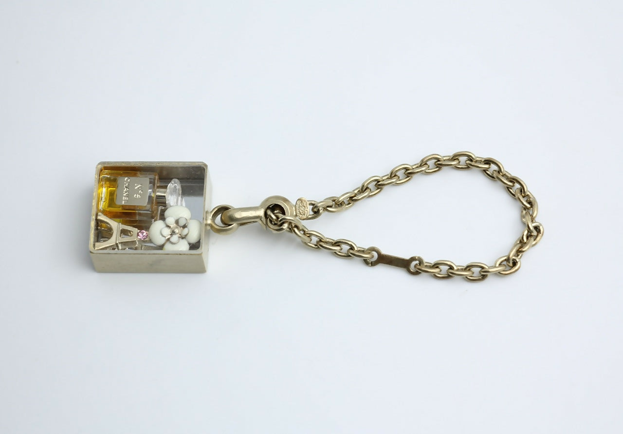 Chanel Vintage 06C Enamel + Metal + Resin White Camellia Handbag Charm Keychain