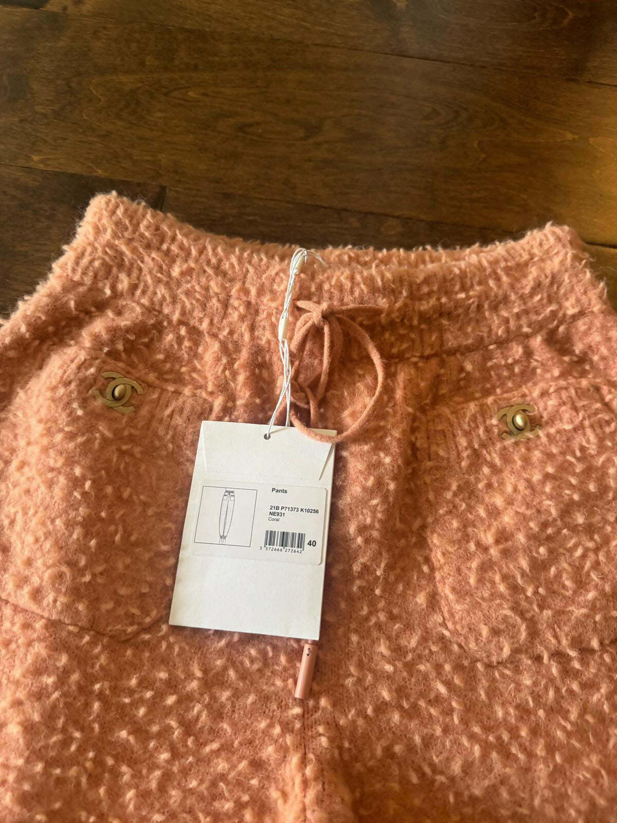 Chanel Pre-Fall 2021 Alpaca Knit Sweatpants – Size 40 – New with Tag