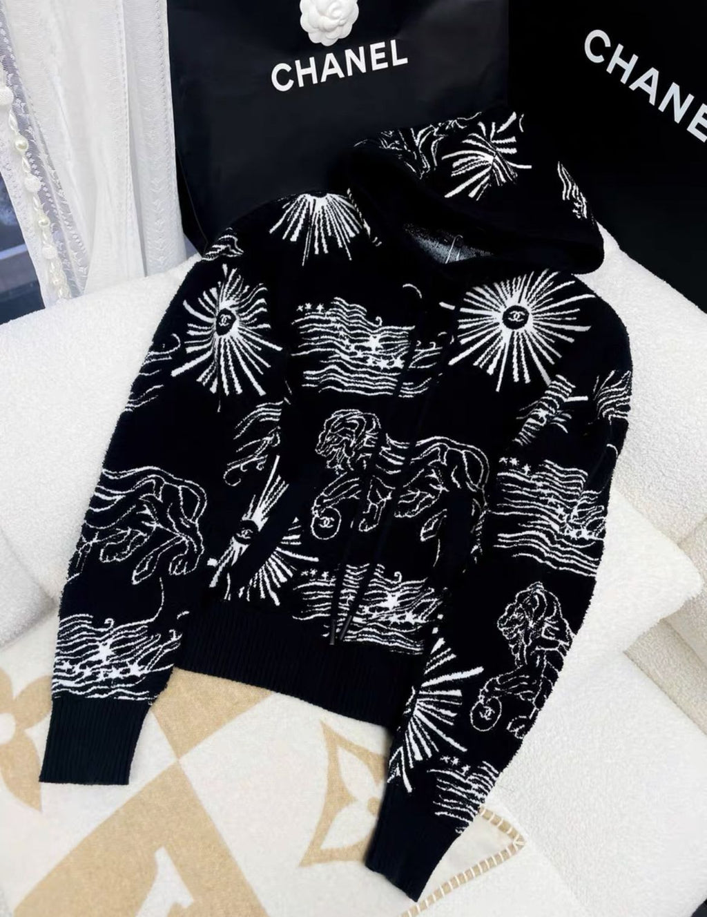 Chanel 2022 New Iconic CC Lions Hoodie