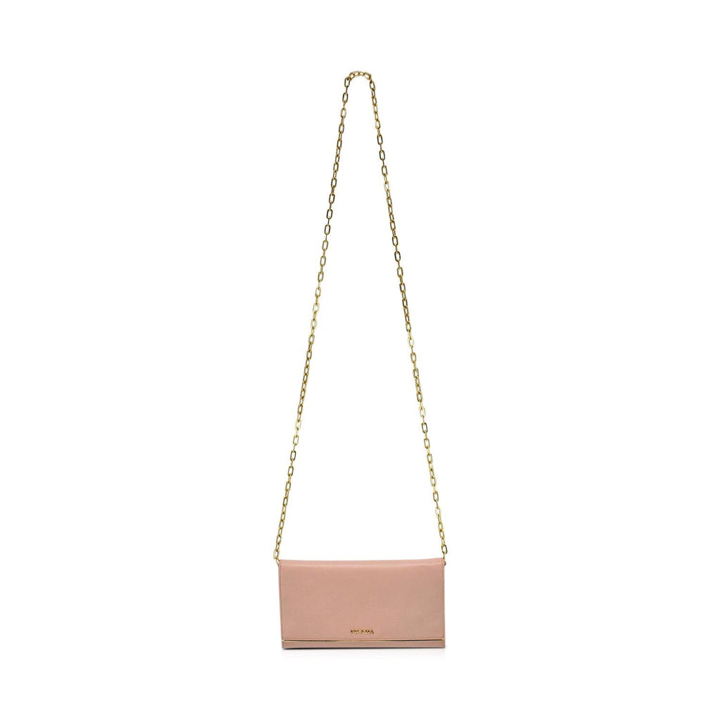Prada Wallet on Chain