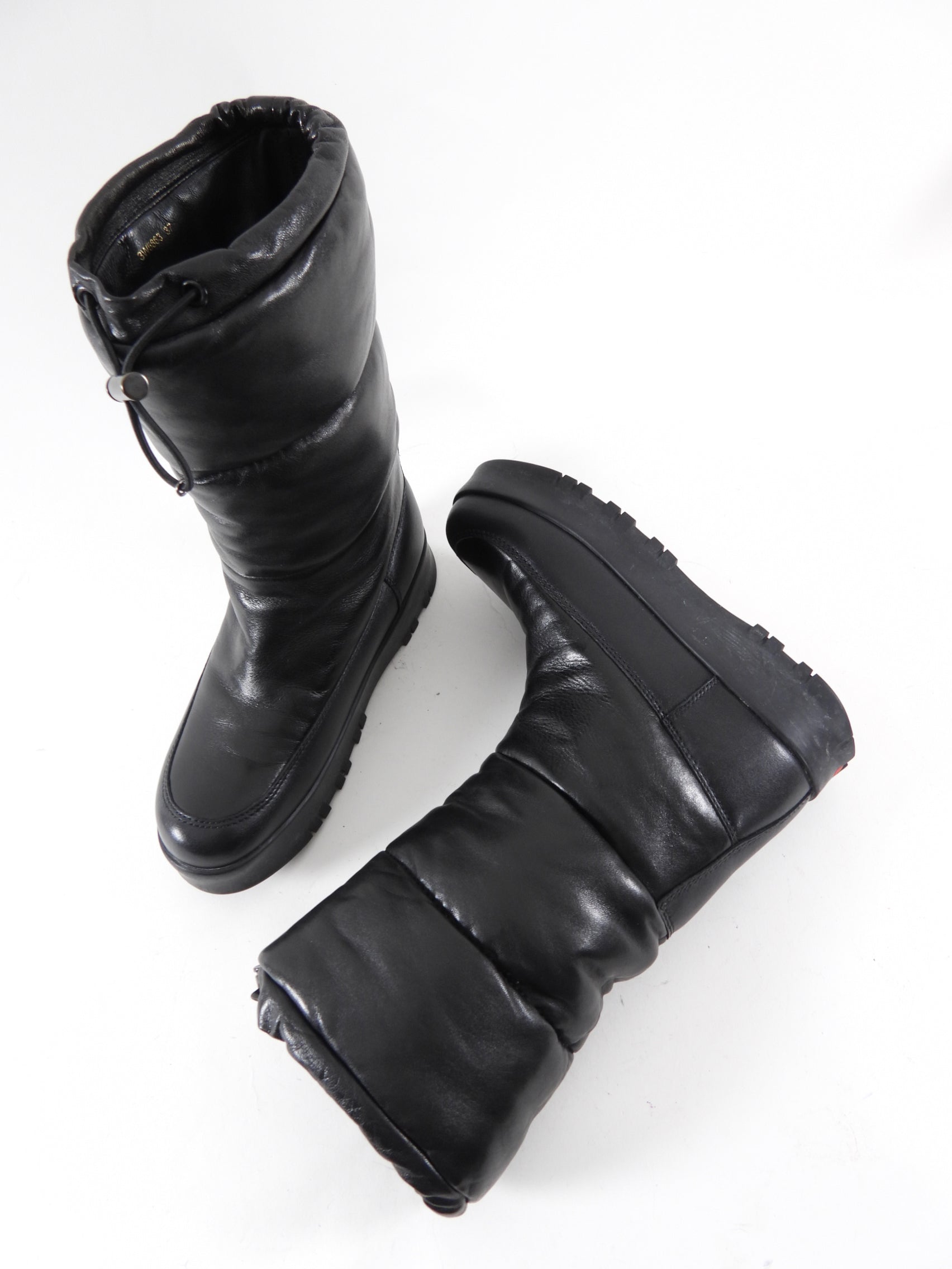 Prada Black Leather Puffer Snow Boots - 37