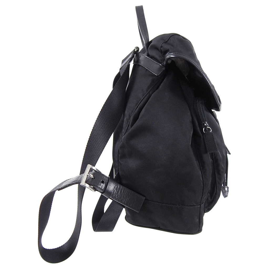 Prada Vintage 2001 Black Tessuto Nylon Vela Sport Backpack