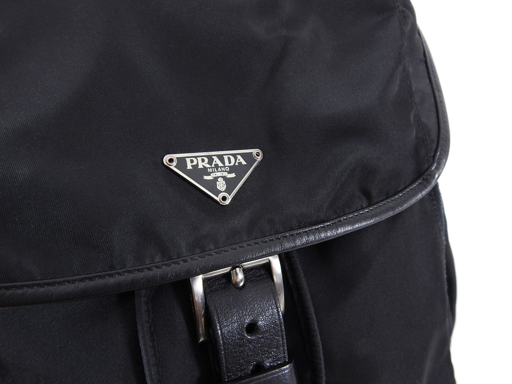 Prada Vintage 2001 Black Tessuto Nylon Vela Sport Backpack