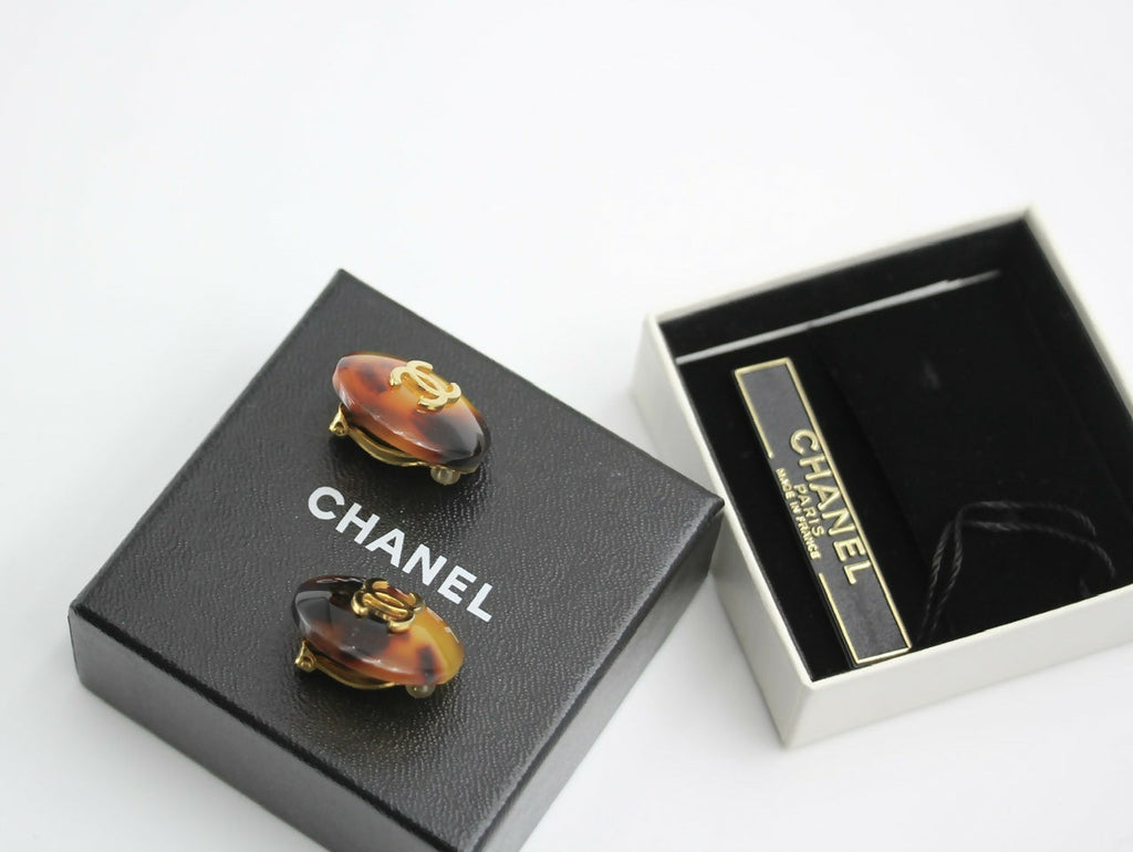 Chanel Vintage 97P Tortoise Shell Round Earrings