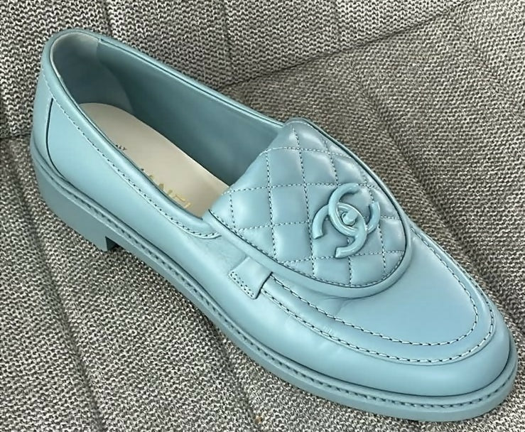Chanel 23P Baby Blue Leather Quilted CC Turn Lock Loafers EU 41C