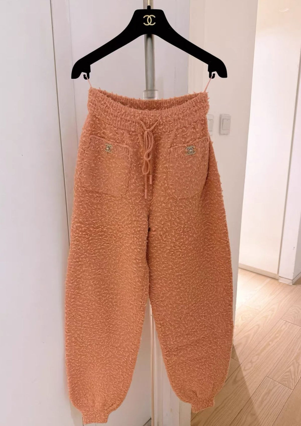 Chanel 21 sweatpants