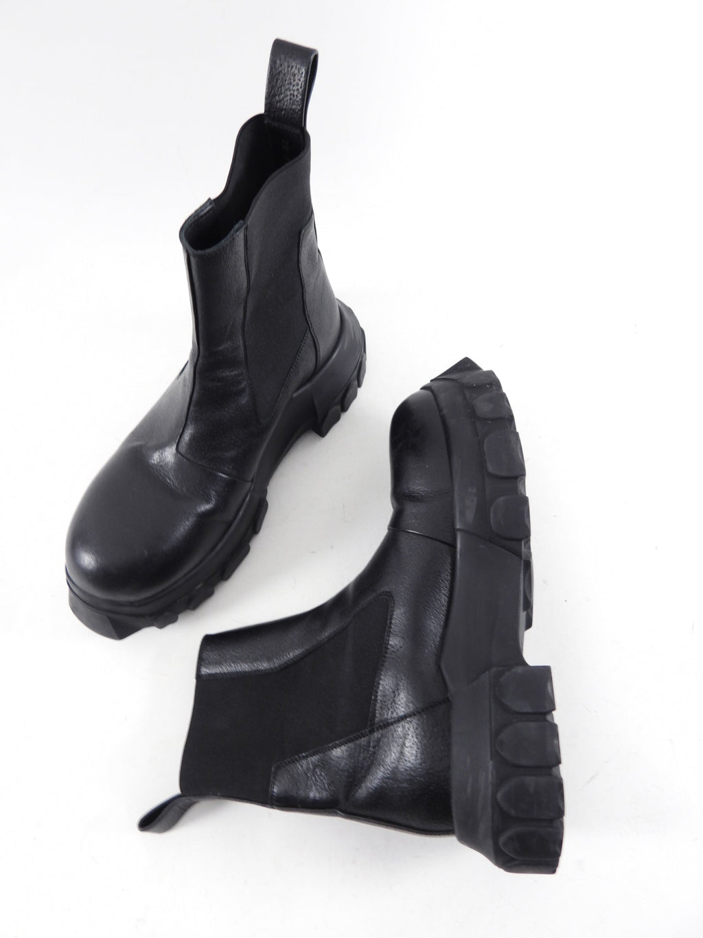 Rick Owens Black Leather Beatle Bozo Ankle Boots - 39