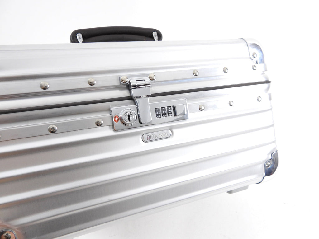 Rimowa Silver Classic Flight Beauty Case