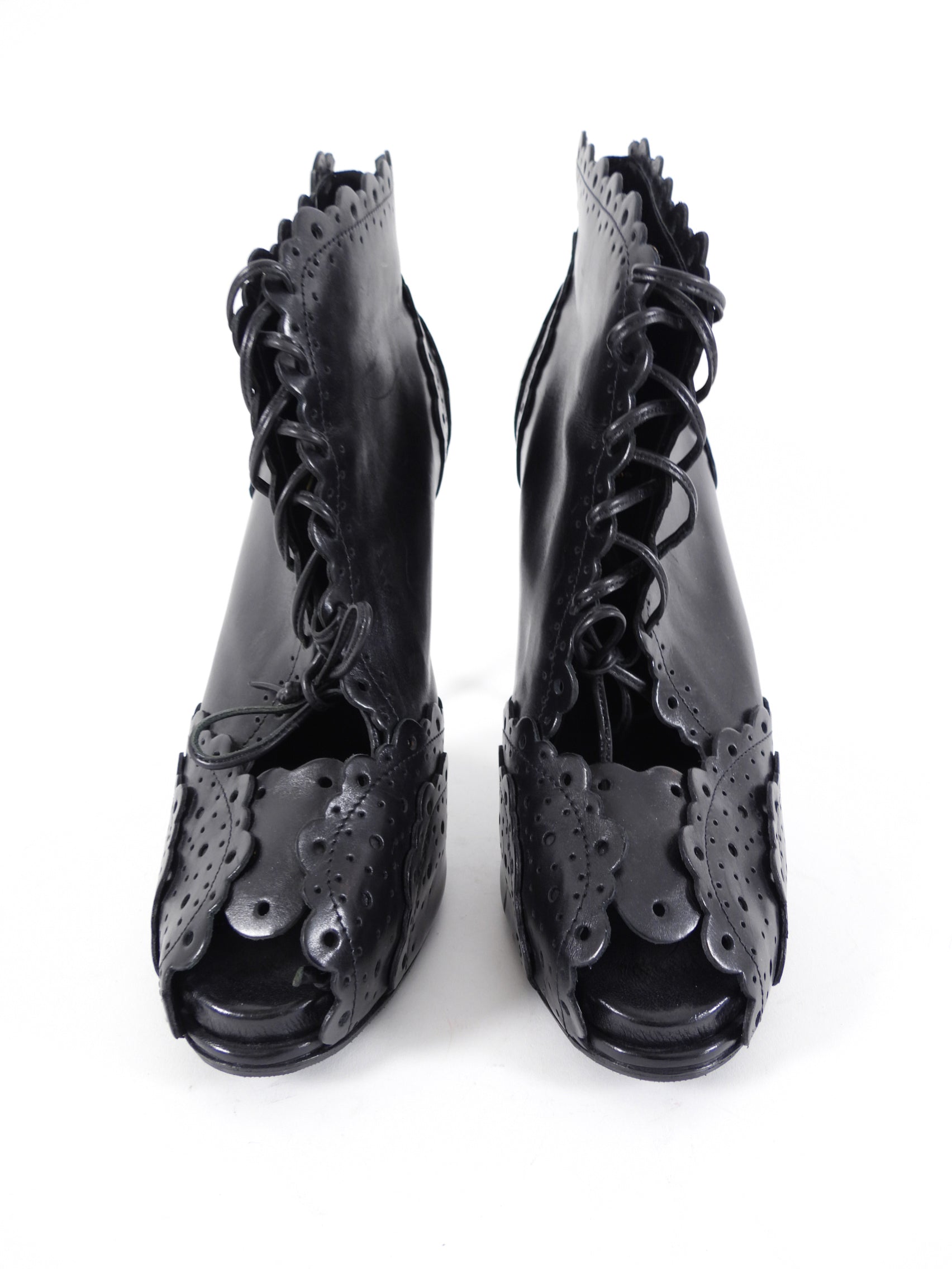 Roger Vivier Black Leather Lace Up Peep Brogue Heels - 41