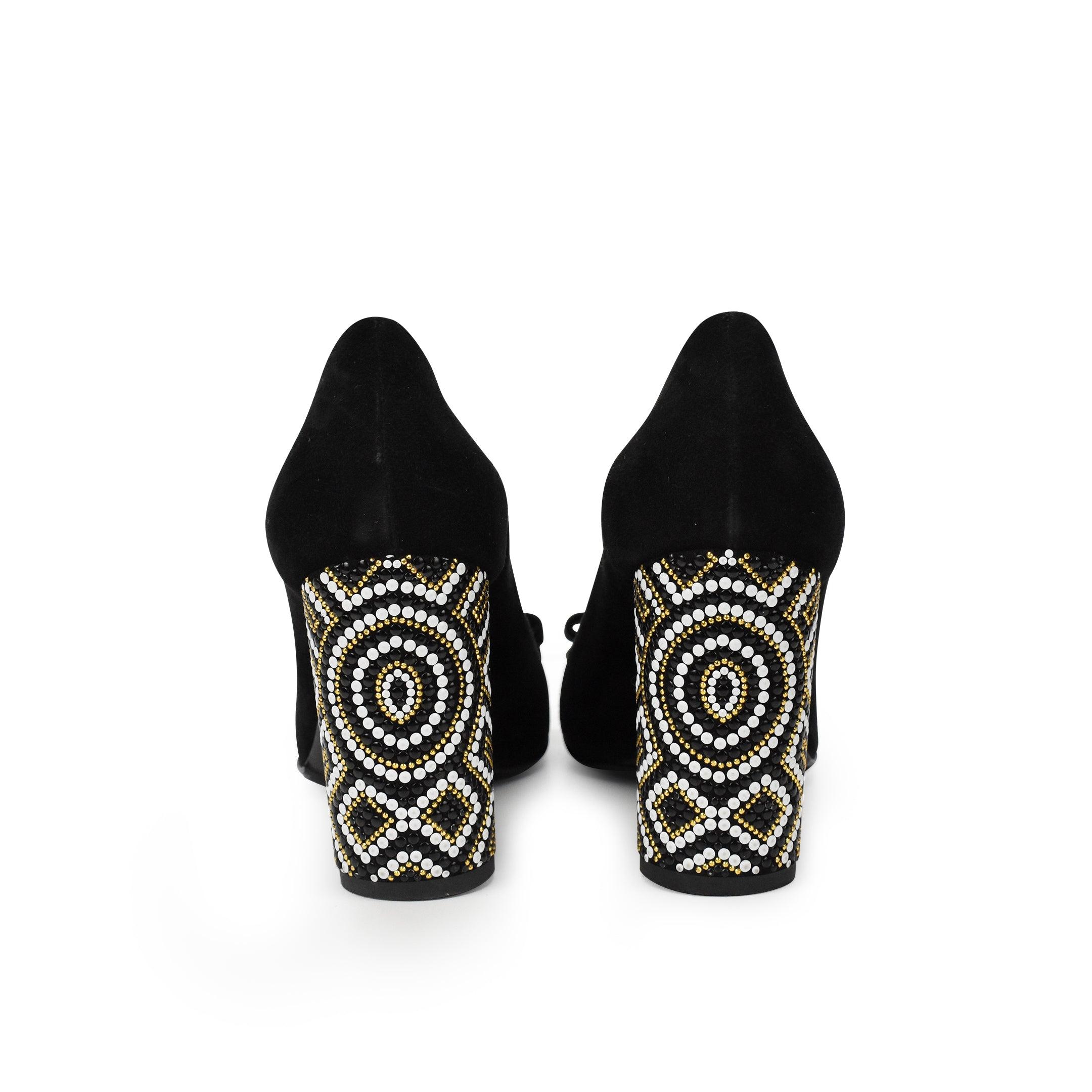 Salvatore Ferragamo Velour Pumps - Women's 8