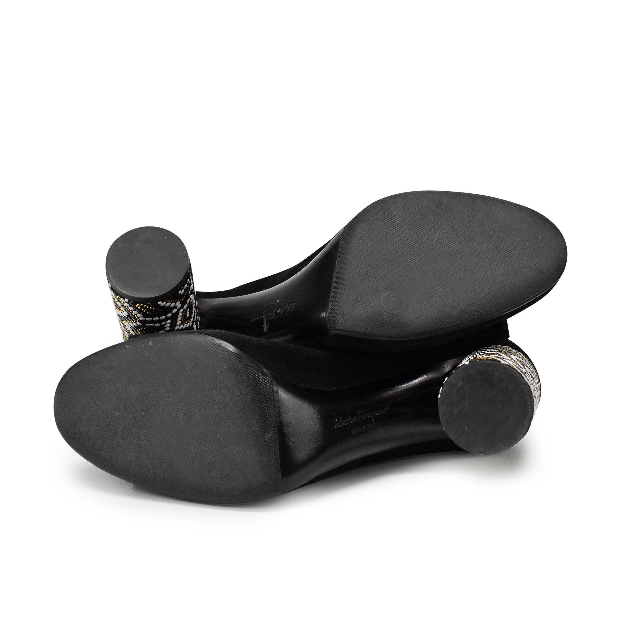 Salvatore Ferragamo Velour Pumps - Women's 8