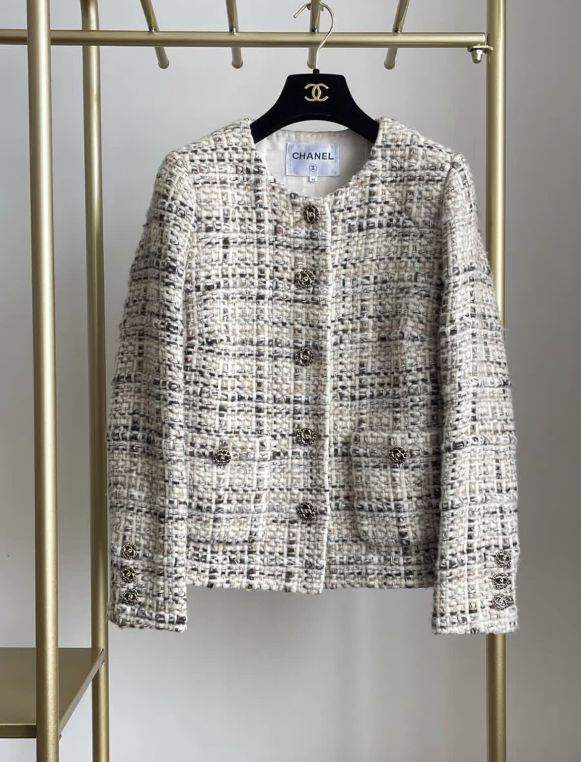 Chanel 2018 most popular tweed jacket fr40