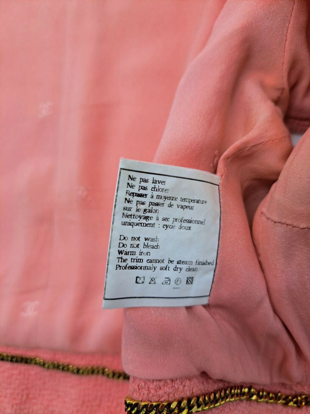 Chanel Vintage 95P Pink Cropped Jacket