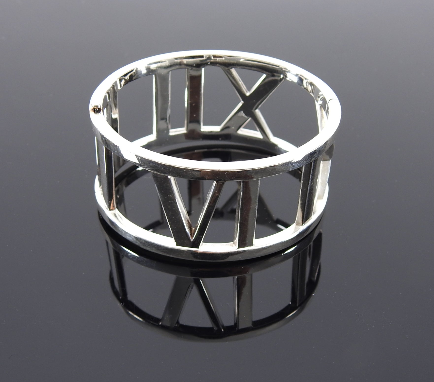 Tiffany and Co. Vintage 2003 Sterling Silver Wide Atlas Cuff Hinged Bracelet