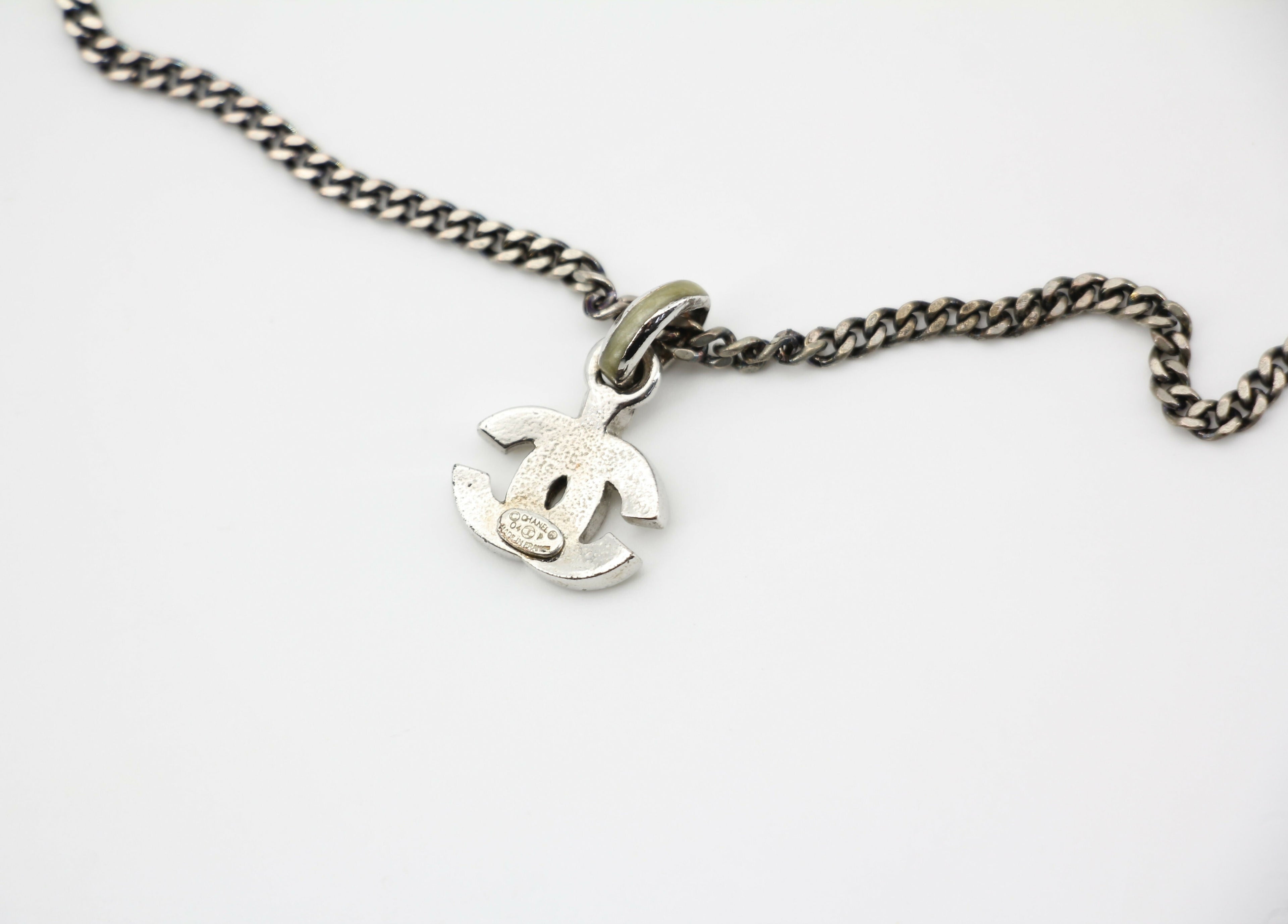 Chanel Vintage 04P Enamel Dark Green Silver Necklace