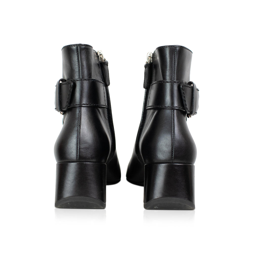 Tod's Ankle boots - 38