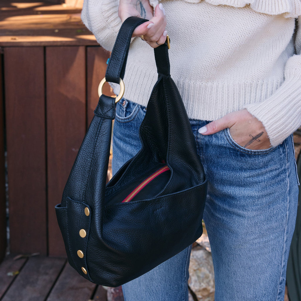 Tom | Black/Brushed Gold Red | Med