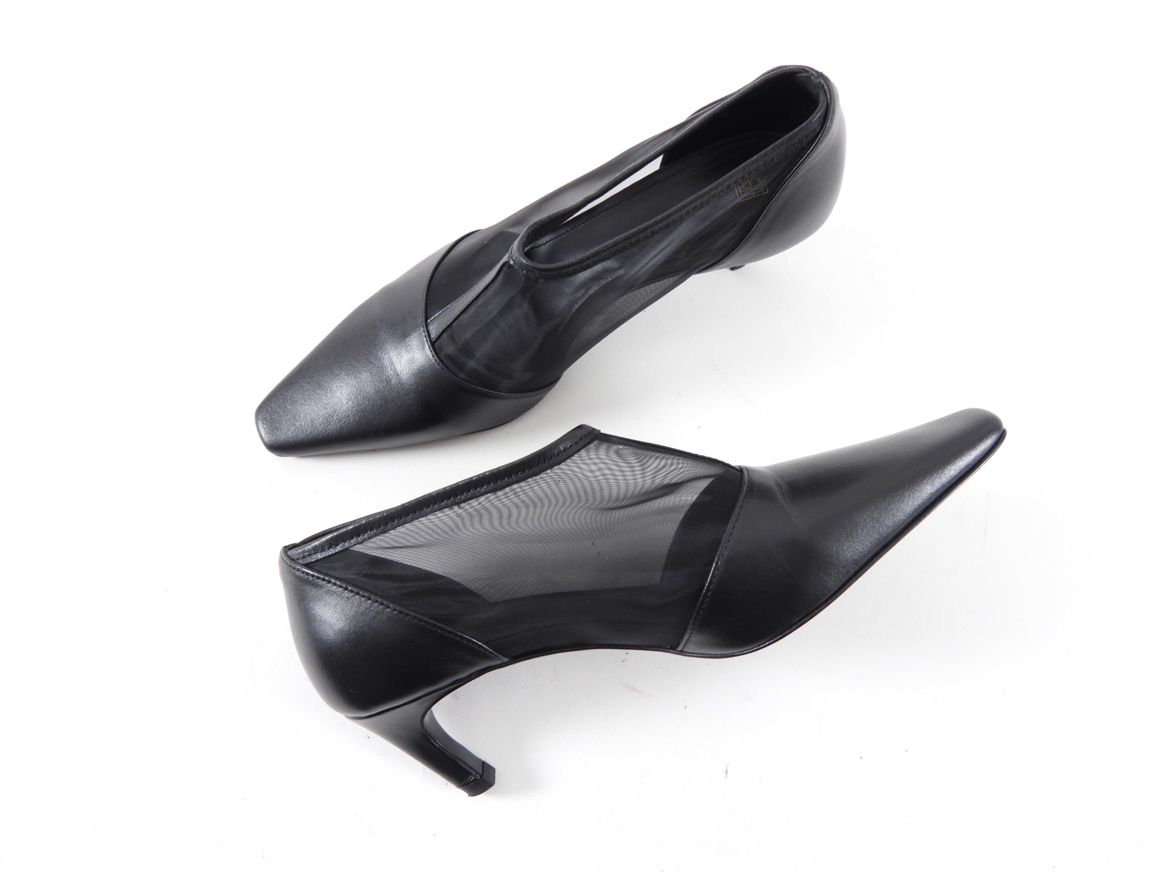 Toteme Black Leather and Mesh T-Strap Pumps - 37