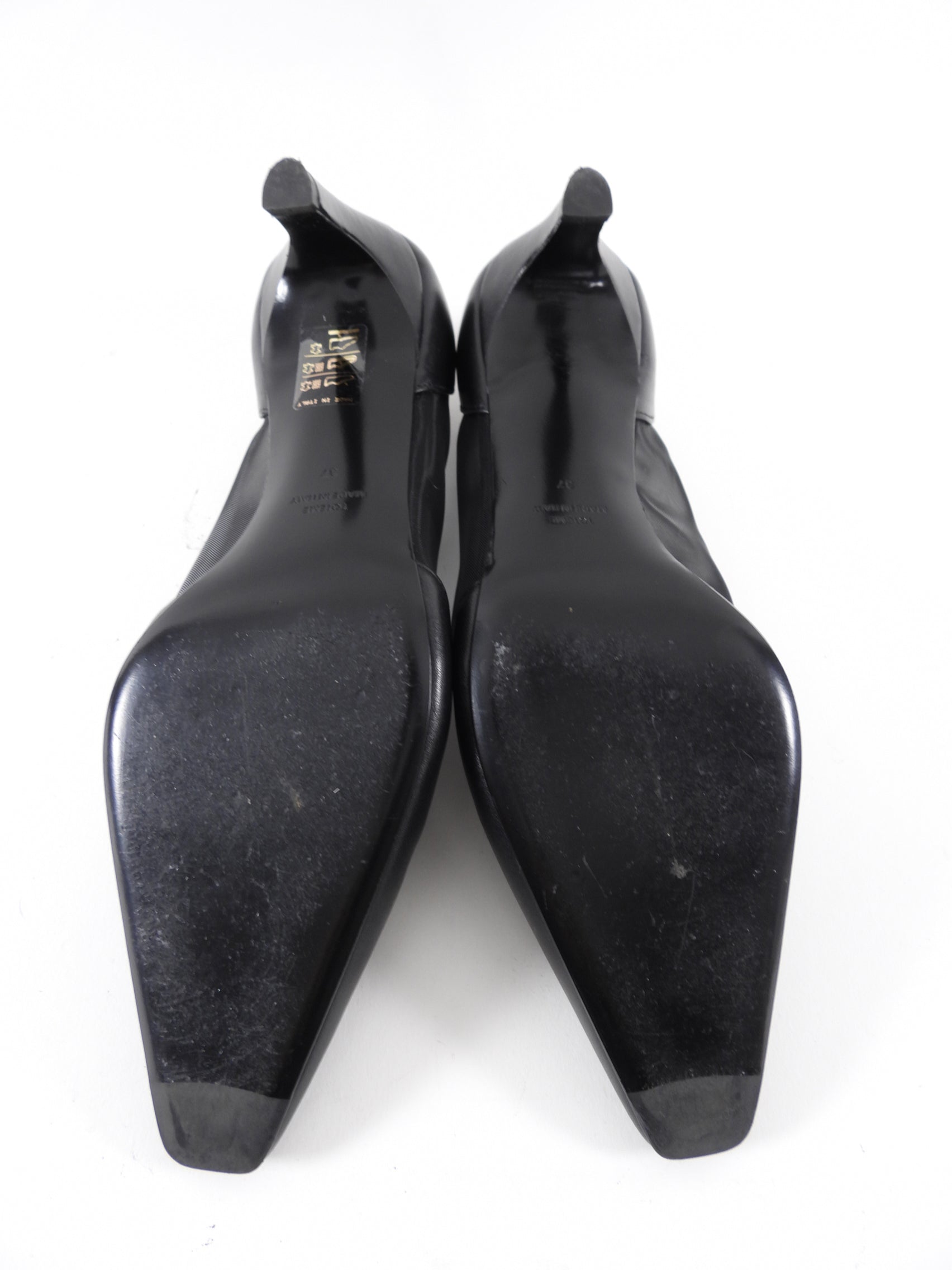 Toteme Black Leather and Mesh T-Strap Pumps - 37