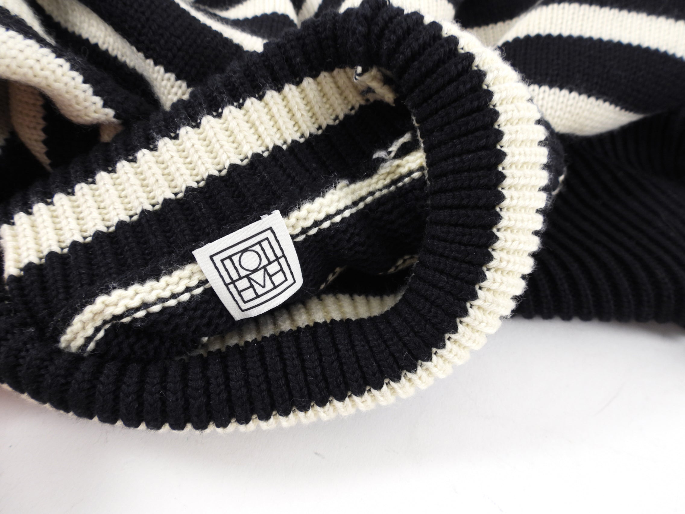 Toteme Signature Stripe Turtleneck in Black and Ivory - XS / S