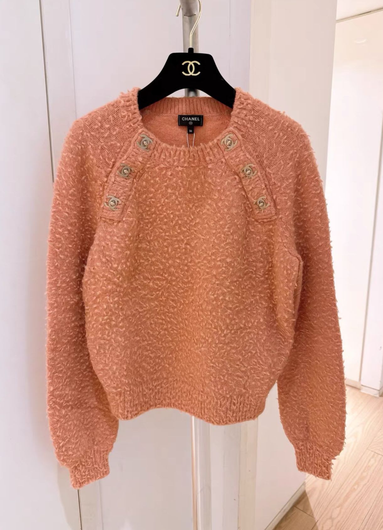 Chanel 21  sweater
