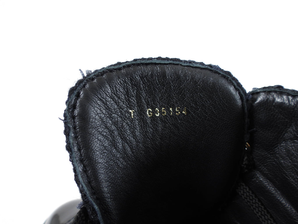 Chanel Black Tweed CC Pearl Cap Toe Lace Up Ankle Boots - 40C