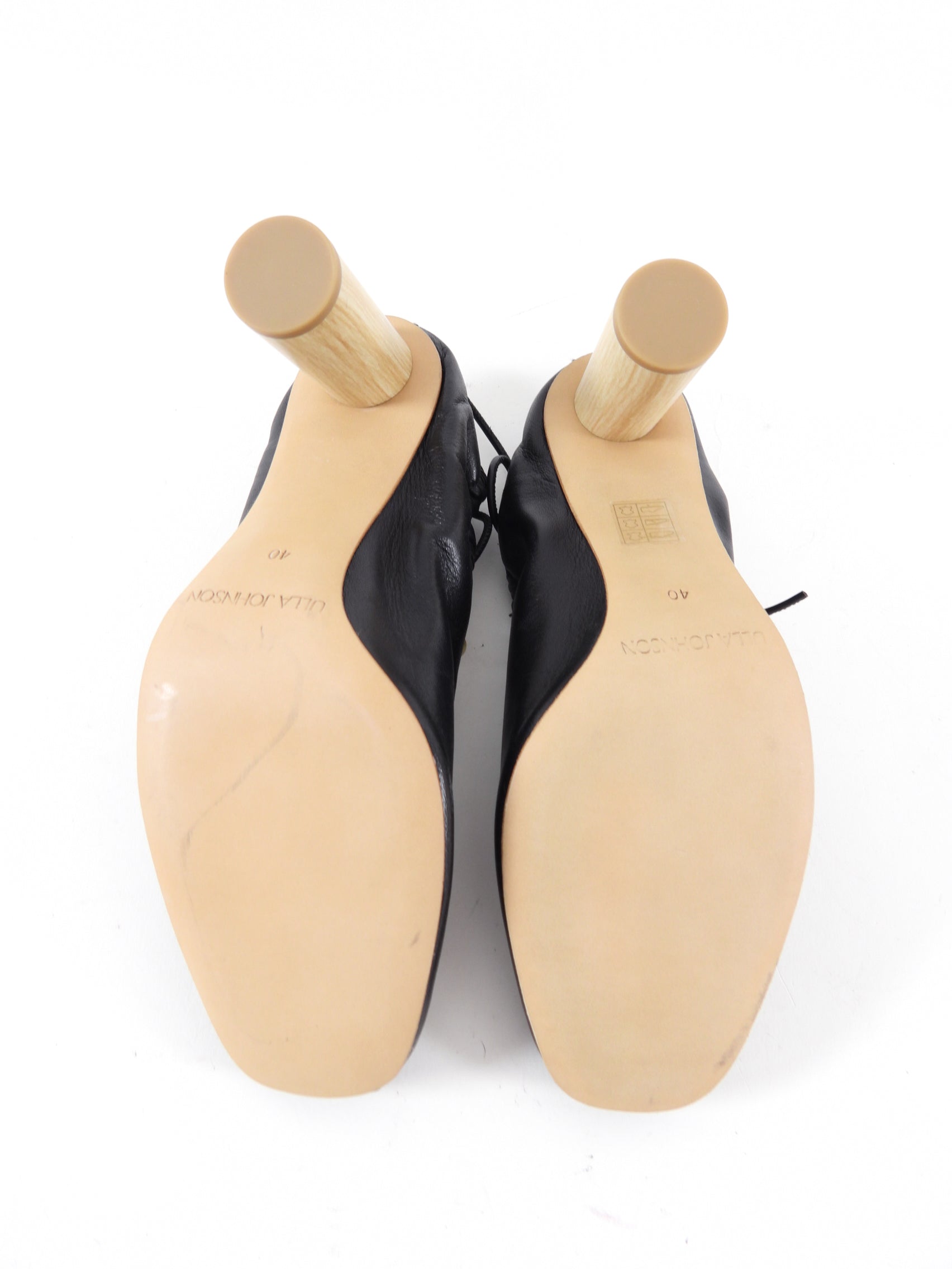 Ulla Johnson Black Leather Wood Heel Pumps with Resin Beads - 40