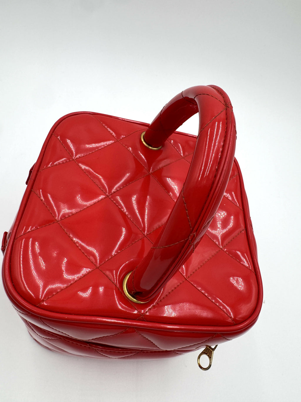 Chanel 1995 Vintage Barbie Red Heart-Mirror Vanity Case Bag